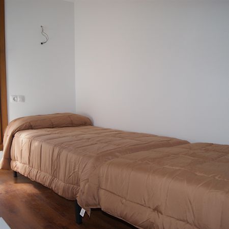 Apartaments Els Esquiadors Llorts Exteriör bild